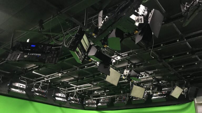 Broadcast-Production-Studio-5-1024x576